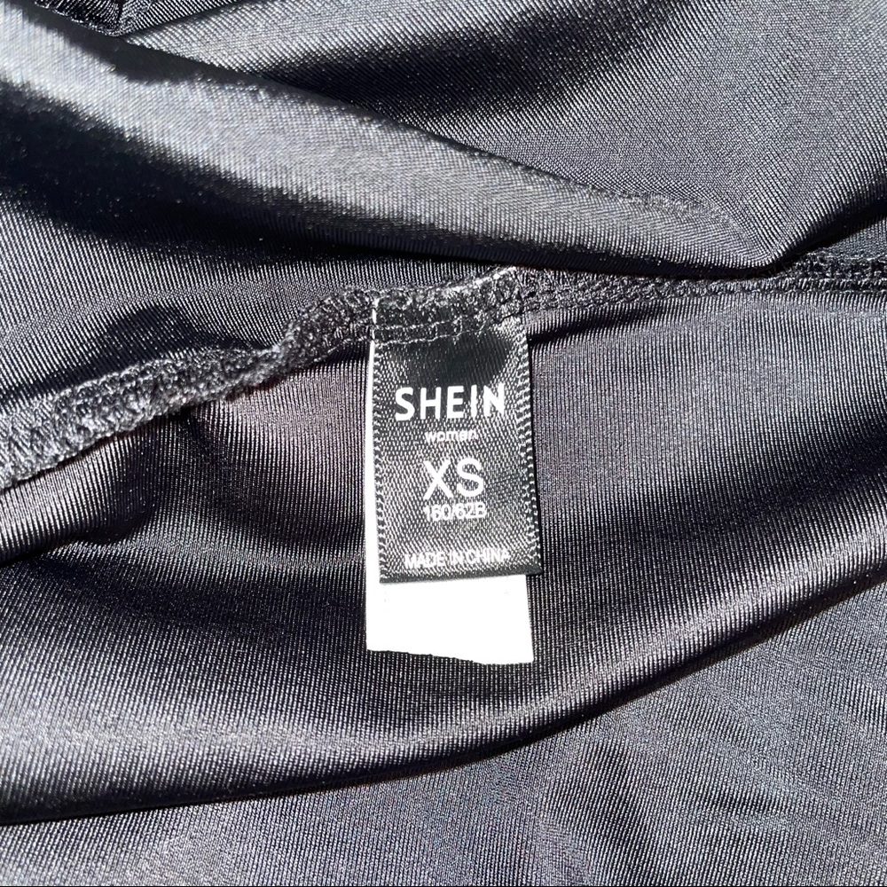 Shein mini skirt size XS - Picture 4 of 4